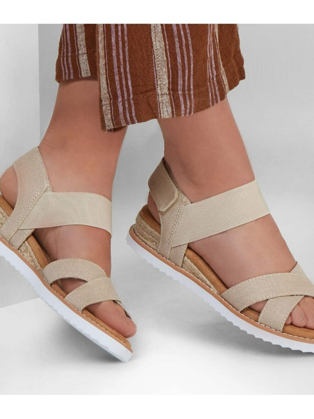 New Skechers BOBS Desert Kiss Sandals - Secret Picnic Size 10